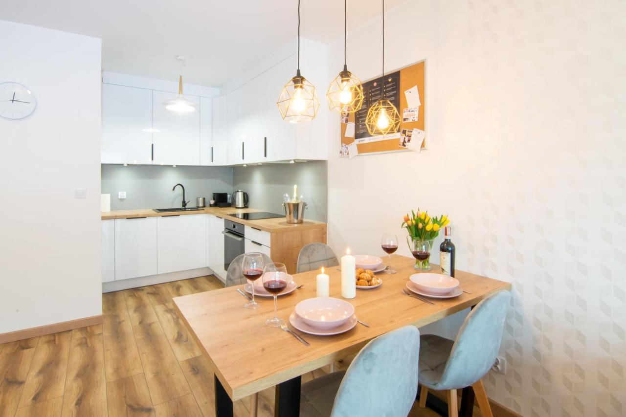 Maya'S Flats & Resorts 48 - Szafarnia Gdańsk Kültér fotó
