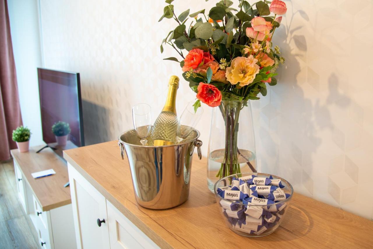Maya'S Flats & Resorts 48 - Szafarnia Gdańsk Kültér fotó